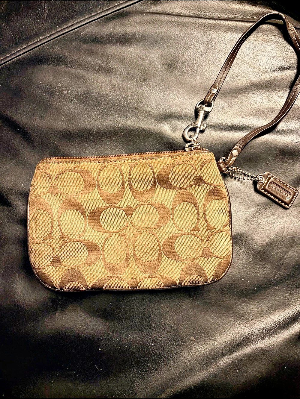 Coach Signature Brown  Wristlet